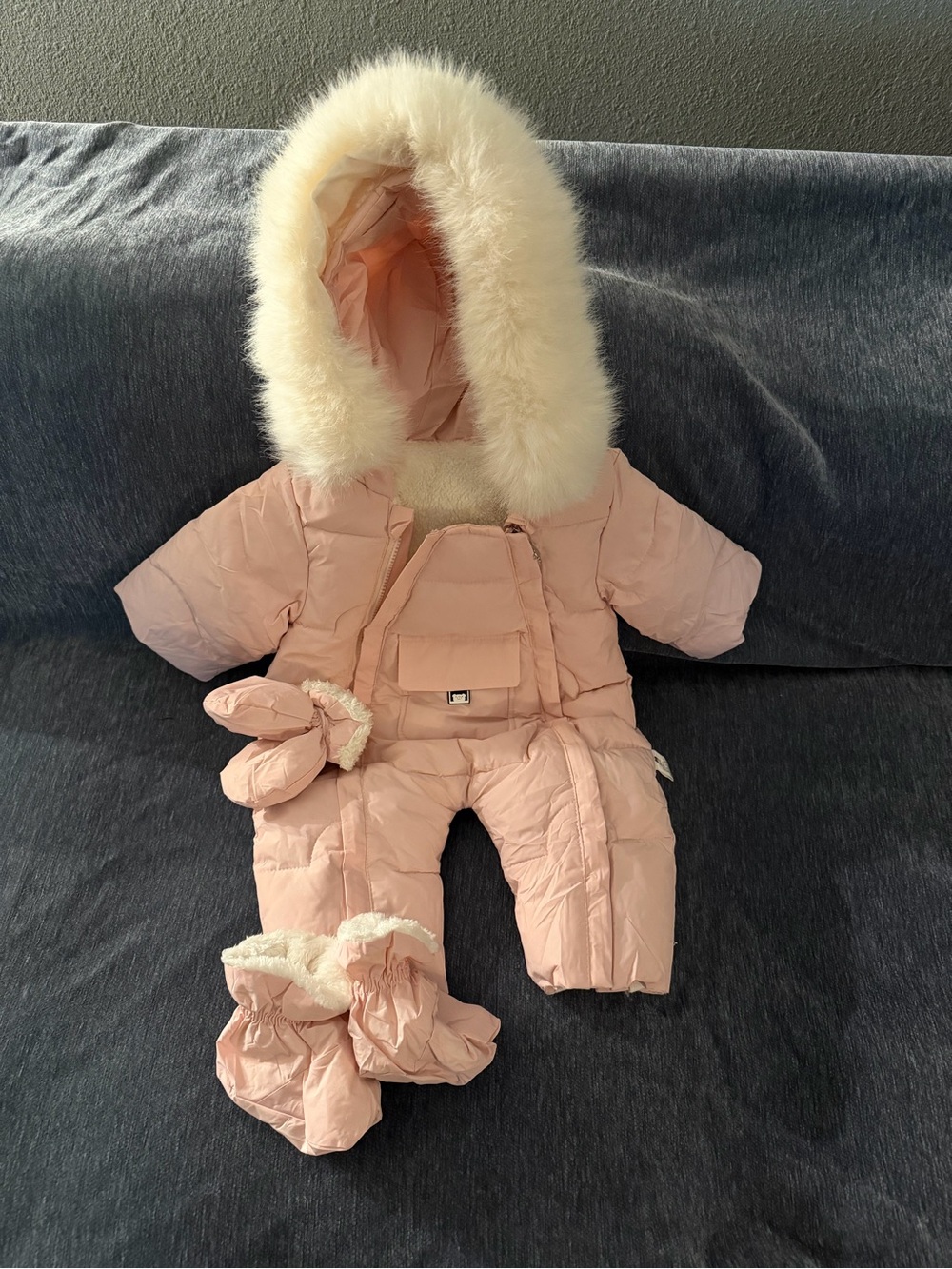 Source Unknown Pale Pink Infant Hooded Puffer Snowsuit with Faux Fur Trim